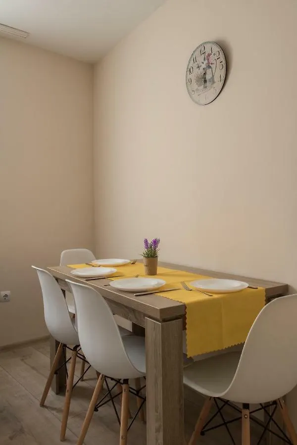 Margis Home Burgas Apartment